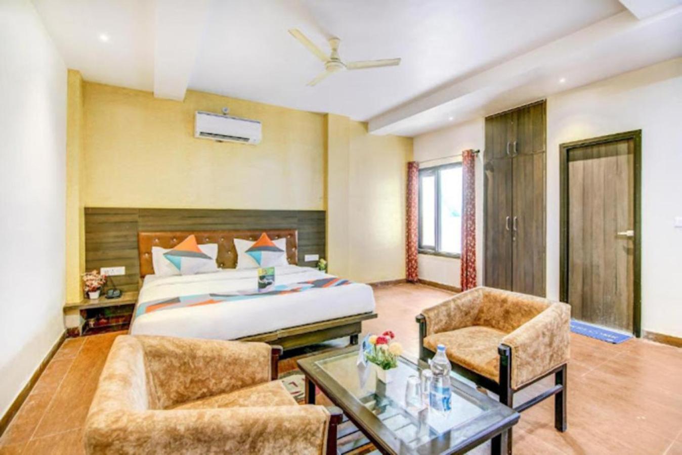 Hotel Gayatri Palace 러크나우 외부 사진