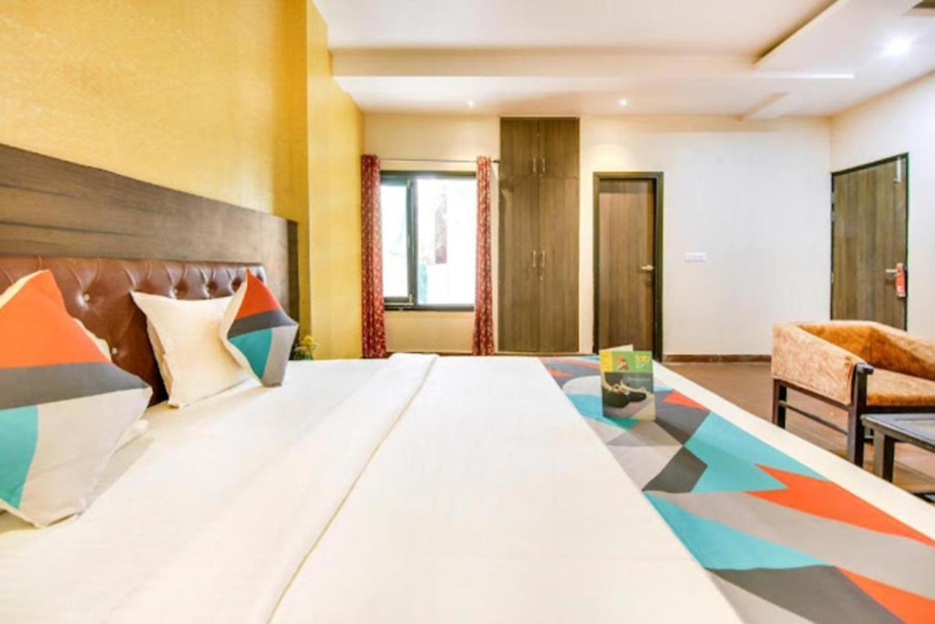 Hotel Gayatri Palace 러크나우 외부 사진