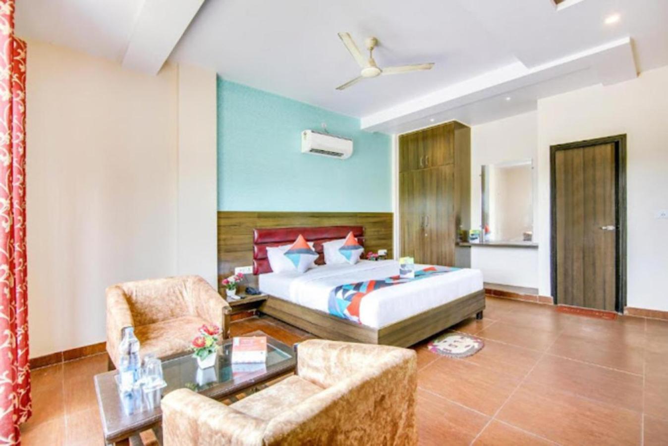 Hotel Gayatri Palace 러크나우 외부 사진